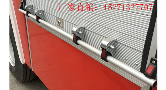 消防車卷簾門