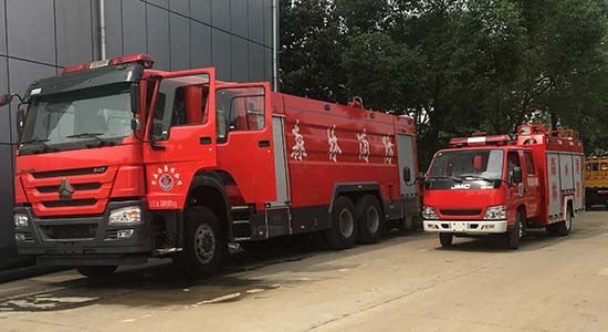 東風天錦6噸水罐消防車